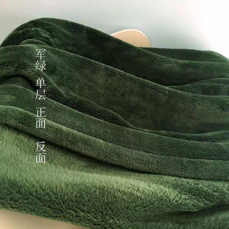 Cozy Solid Color Fleece Blanket – Soft Coral Flannel Throw for All Seasons