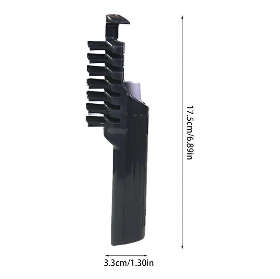 Golf Club Groove Cleaning Brush – Built-In Water Spray Cleaner