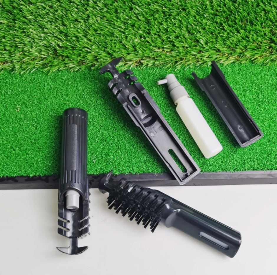 Golf Club Groove Cleaning Brush – Built-In Water Spray Cleaner