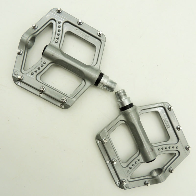 MG-22 Mountain Bike Pedals – Aluminum Alloy with Chrome Molybdenum Steel Axle & 3-Bearing System