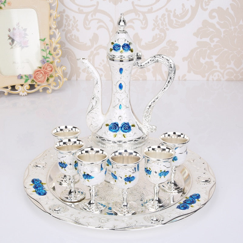 Luxury Vintage Floral Wine Set – 8-Piece Zinc Alloy Decanter & Cup Gift Set with Serving Tray