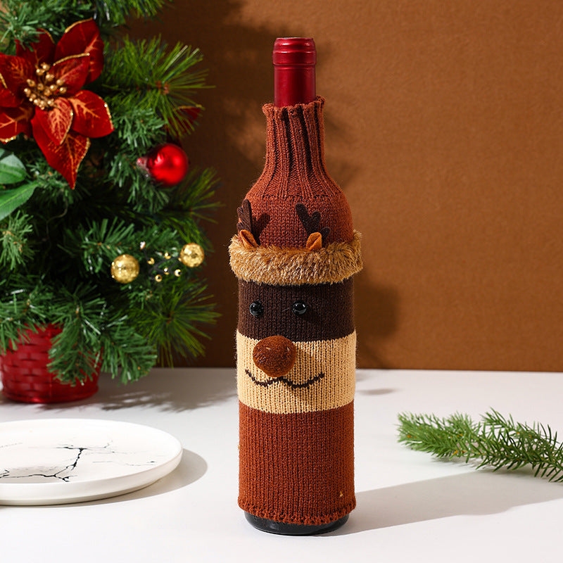 Christmas Knitted Wine Bottle Cover – Santa, Snowman & Reindeer Festive Bottle Sweater | Holiday Table Decoration