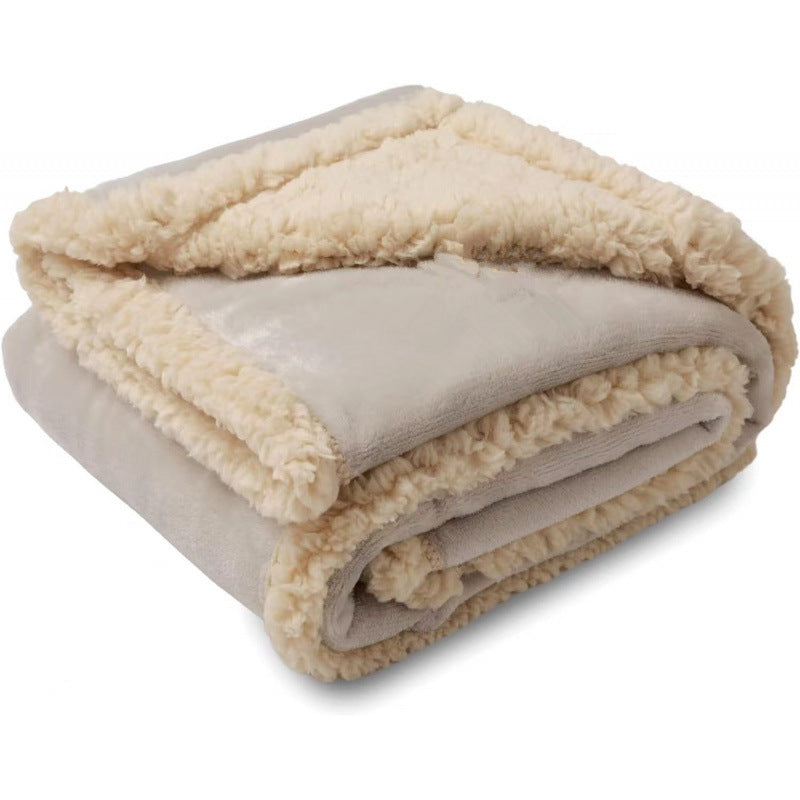 Waterproof Sherpa Fleece Pet Blanket – Soft Plush Throw Pad for Dogs & Cats