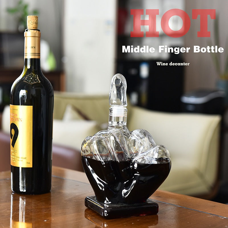 Middle Finger Whiskey Decanter – 1000ml Novelty Glass Decanter | Funny Gag Gift for Whiskey & Wine Lovers