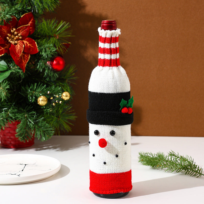 Christmas Knitted Wine Bottle Cover – Santa, Snowman & Reindeer Festive Bottle Sweater | Holiday Table Decoration