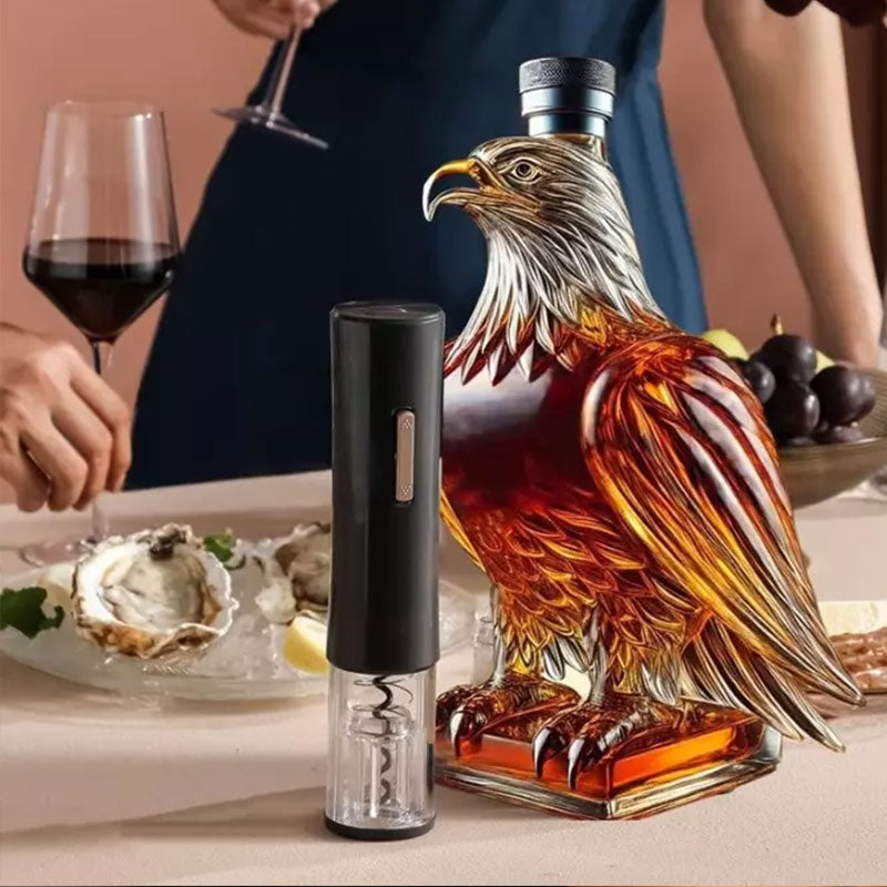 Bald Eagle Whiskey Decanter | Sculpted Glass Spirit Bottle | Bar Decor & Gift
