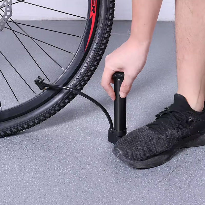 Portable Manual Bike Pump – Schrader Valve, 80 PSI, Lightweight for Road & MTB